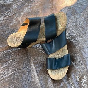 Lucky Brand size 8 wedges